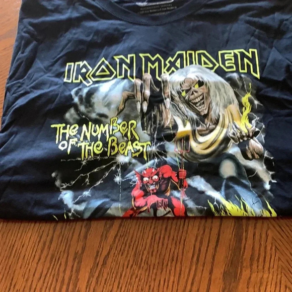 Iron Maiden Band Tee Shirt Number of the Beast - Picture 1 of 8